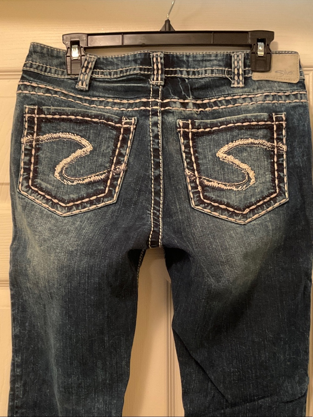 Silver Jeans Indigo Skinny Jeans with Contrasting Pocket Stitching